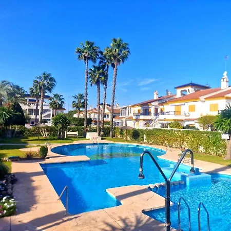 아파트 Lcasa With Pool View